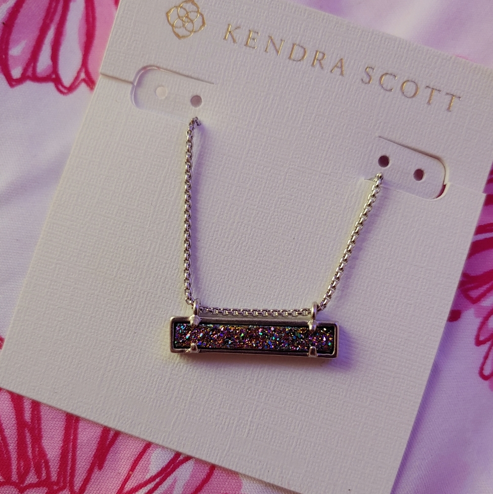 KENDRA SCOTT NECKLACE